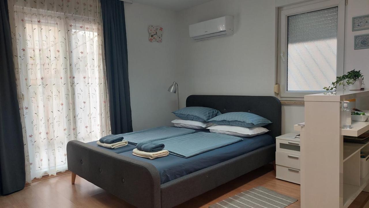 Studio 7Even Ground Floor Apartment Pula Bagian luar foto